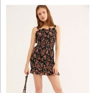 FREE PEOPLE BELLA SMOCKED SLIP DRESS BLK DITZY